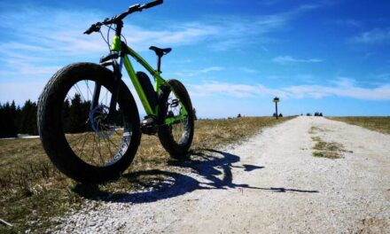 Jízda na sněhu na fatbike